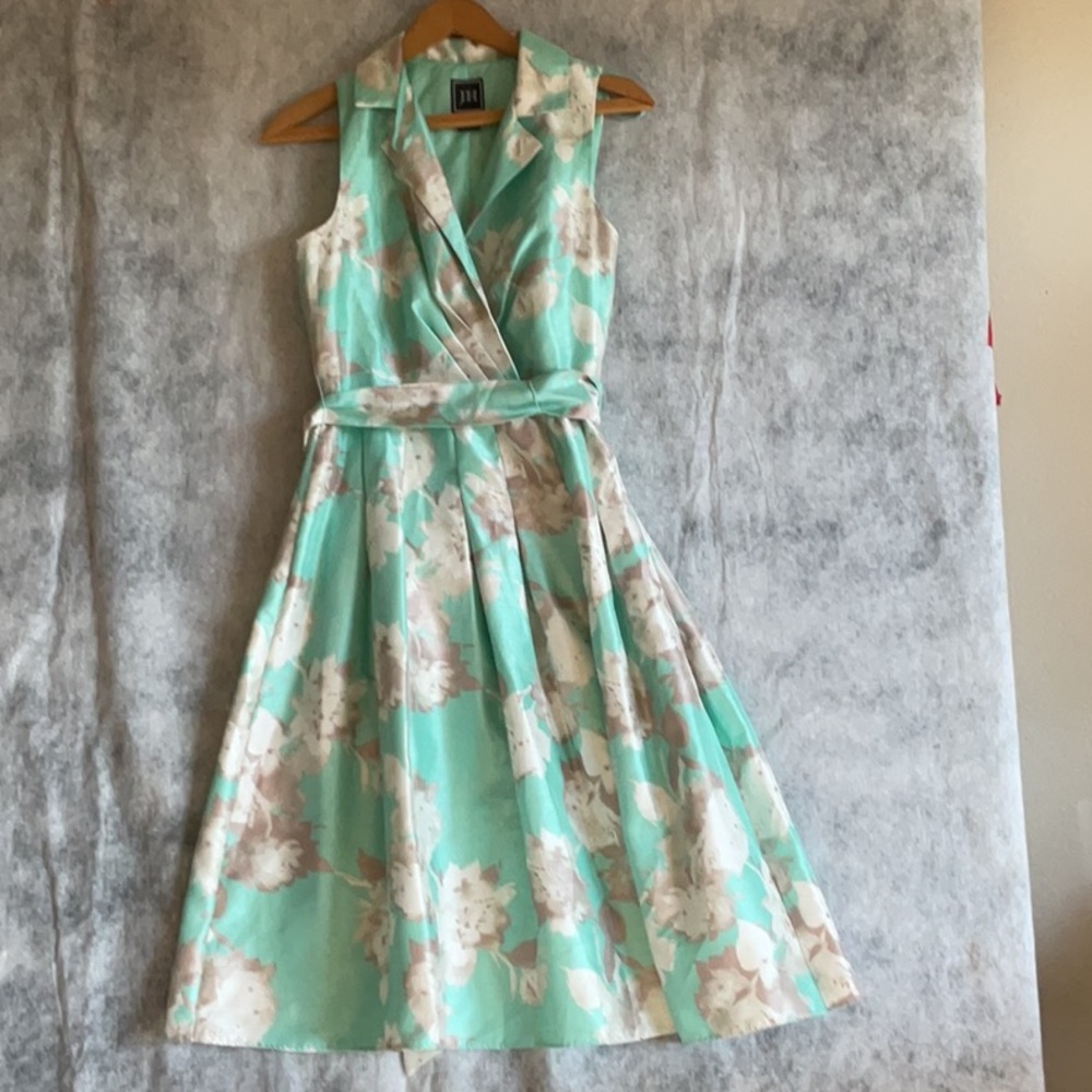 JH PARTY FLORAL SLEEVELESS WOMANS MIDI DRESS SZ 4